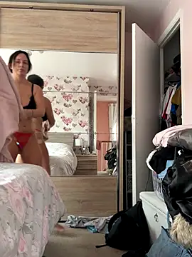 Snapshot of nightingale27 chatting on October 2025 09:09:01 AM nightingale27 online show from October 2025 09:09:01 AM