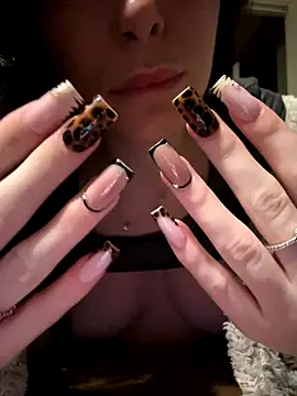 Snapshot of Sophsaysxox chatting on November 2025 11:13:01 PM Sophsaysxox online show from November 2025 11:13:01 PM