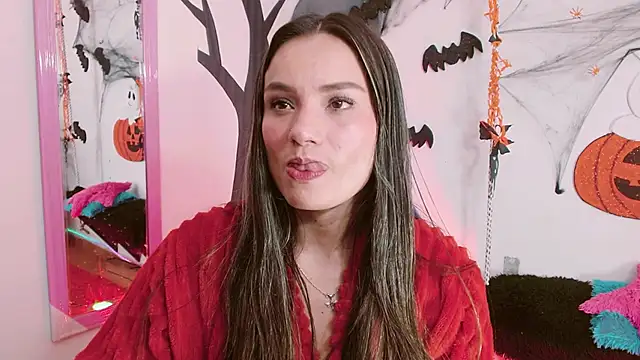 Snapshot of danna_888 chatting on October 2025 09:37:01 PM danna 888 online show from October 2025 09:37:01 PM