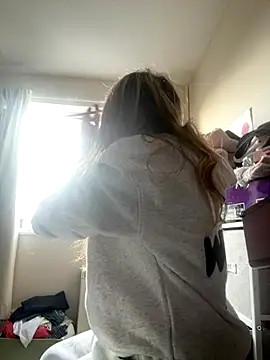 Snapshot of Angelloverxo chatting on December 2025 02:37:02 PM Angelloverxo online show from December 2025 02:37:02 PM