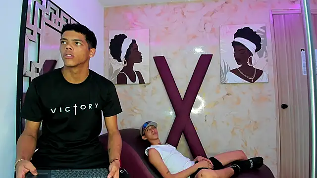 PRETTY FEM online show from February 2026 01:31:02 AM