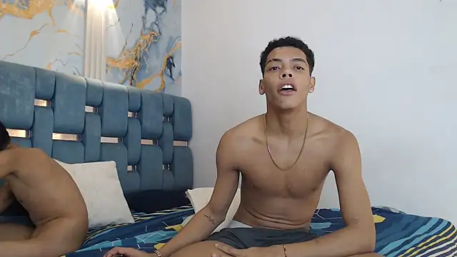 PRETTY FEM online show from February 2026 06:26:01 AM