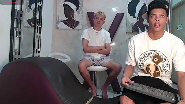PRETTY FEM online show from July 2026 01:56:01 AM