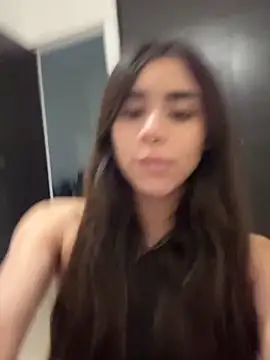 Snapshot of Ariovalle chatting on September 2025 07:21:02 AM Ariovalle online show from September 2025 07:21:02 AM