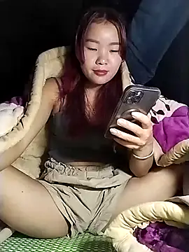 lylylove online show from November 2025 01:59:01 AM