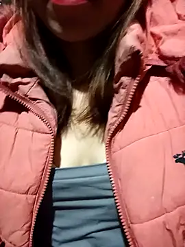 Ngocmi909 online show from November 2025 10:53:02 PM