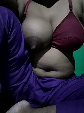 Maya-22 online show from September 2025 03:38:02 PM