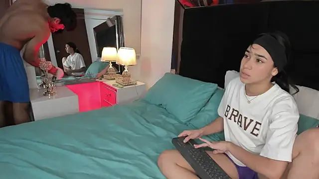 Kylie Patrick online show from September 2025 01:06:02 AM