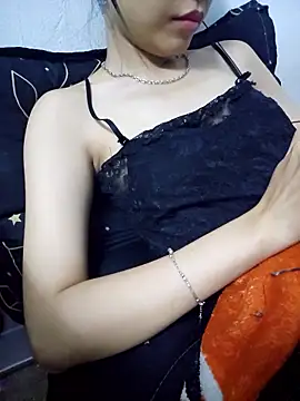 Snapshot of _Thaotam_ chatting on January 2026 01:36:01 PM Thaotam online show from January 2026 01:36:01 PM