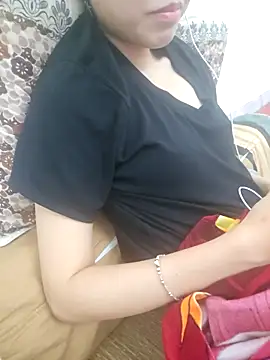 Snapshot of _Thaotam_ chatting on February 2026 12:15:02 PM Thaotam online show from February 2026 12:15:02 PM