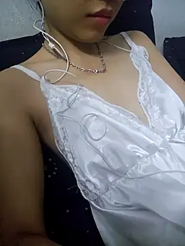 Snapshot of _Thaotam_ chatting on April 2026 02:41:01 PM Thaotam online show from April 2026 02:41:01 PM