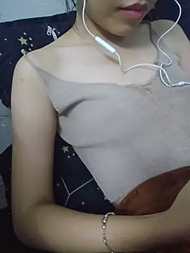 Snapshot of _Thaotam_ chatting on May 2026 02:02:01 PM Thaotam online show from May 2026 02:02:01 PM