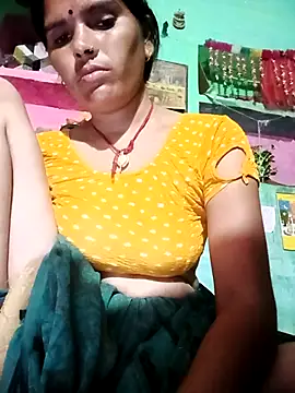 Sexy queeny online show from October 2025 03:45:01 PM