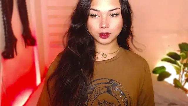 MissRumi Hunter online show from December 2025 06:57:02 PM