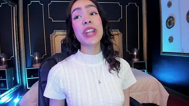 Snapshot of aitana_johns chatting on November 2025 12:16:02 PM aitana johns online show from November 2025 12:16:02 PM