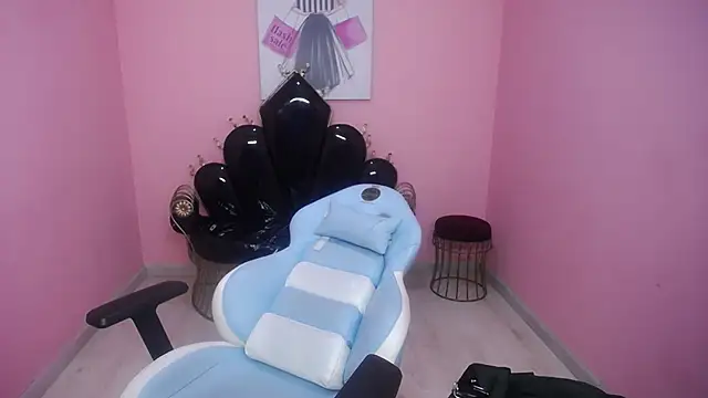 Snapshot of Isabella_Mendez_ chatting on October 2025 01:39:01 PM Isabella Mendez online show from October 2025 01:39:01 PM