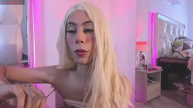 Darlyn tenderhot   online show from April 2026 05:18:01 PM