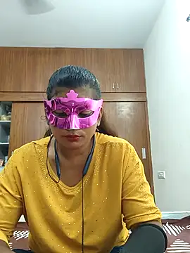 Snapshot of your_chandni04 chatting on October 2025 08:12:01 AM your chandni04 online show from October 2025 08:12:01 AM