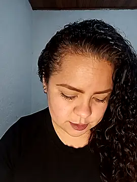 Miss Adriana01 online show from February 2026 04:42:01 AM