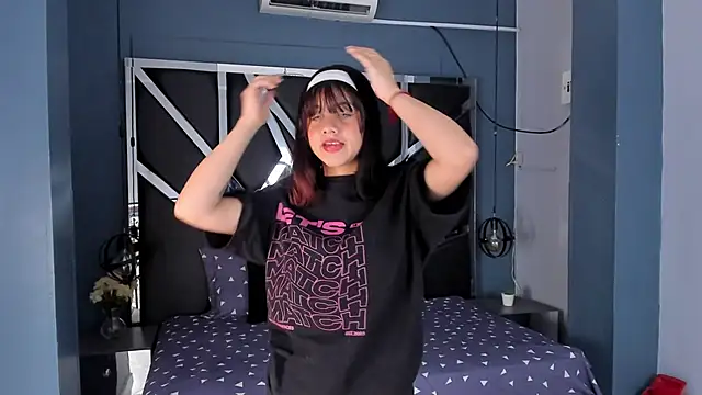 Julieth brown  online show from October 2025 07:44:01 PM