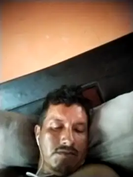 Snapshot of colombiano198720 chatting on September 2025 09:29:02 PM colombiano198720 online show from September 2025 09:29:02 PM