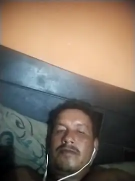 Snapshot of colombiano198720 chatting on October 2025 01:45:01 AM colombiano198720 online show from October 2025 01:45:01 AM