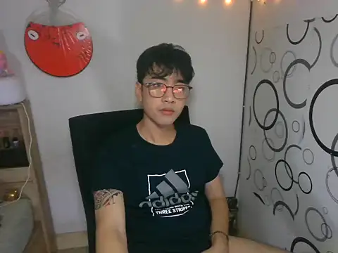 moaman190 online show from November 2025 04:10:02 PM