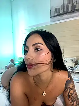 GabiHills online show from November 2025 07:14:01 PM