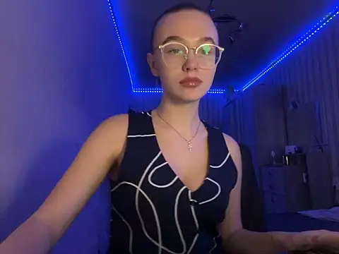 bellameow88 online show from September 2025 12:48:01 PM