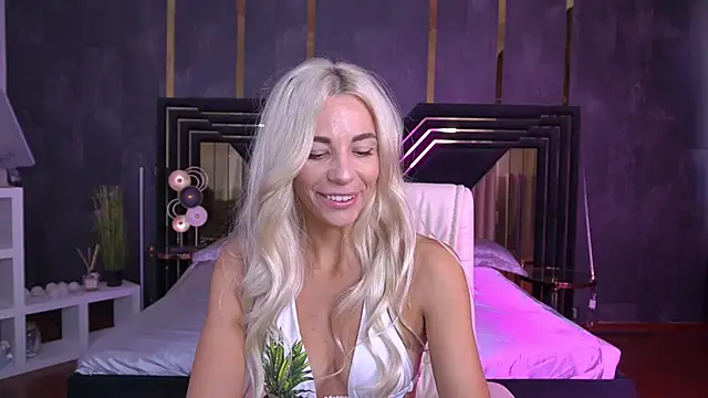 BellaRayyy online show from September 2025 06:19:02 AM