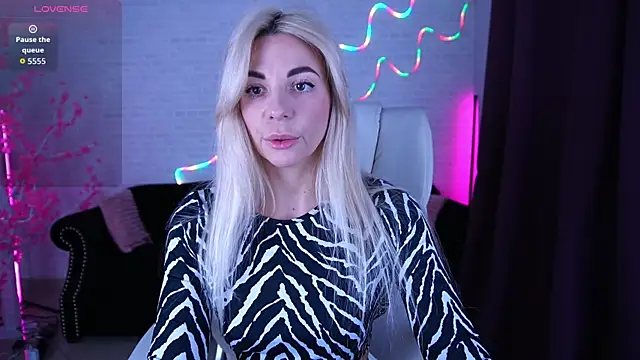 BellaRayyy online show from February 2026 09:19:02 PM