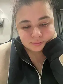 Snapshot of AliceCurlyX chatting on December 2025 09:25:01 AM AliceCurlyX online show from December 2025 09:25:01 AM