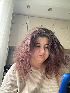 AliceCurlyX online show from January 2026 09:00:01 AM