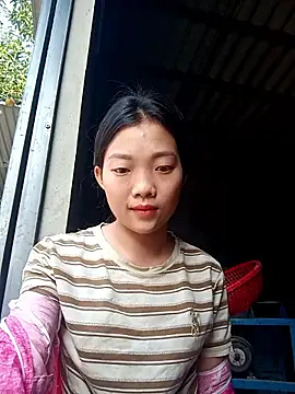 Ananine online show from December 2025 08:10:02 AM