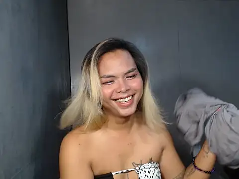 Snapshot of midnight_mariaxx chatting on November 2025 11:31:02 AM midnight mariaxx online show from November 2025 11:31:02 AM