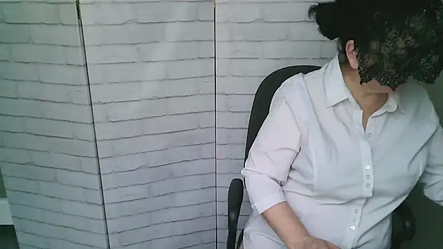 Snapshot of Helen_xi_ chatting on November 2025 12:15:02 PM Helen xi online show from November 2025 12:15:02 PM