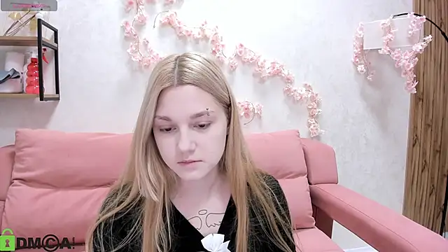 Sylvia Ortiz online show from September 2025 08:03:01 AM