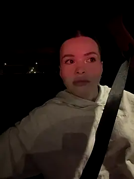 Snapshot of SMELLSEX chatting on October 2025 04:13:01 PM SMELLSEX online show from October 2025 04:13:01 PM