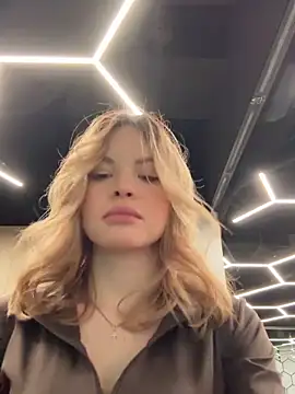 Snapshot of SMELLSEX chatting on October 2025 06:32:01 PM SMELLSEX online show from October 2025 06:32:01 PM