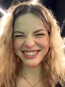 Snapshot of SMELLSEX chatting on November 2025 06:41:04 PM SMELLSEX online show from November 2025 06:41:04 PM