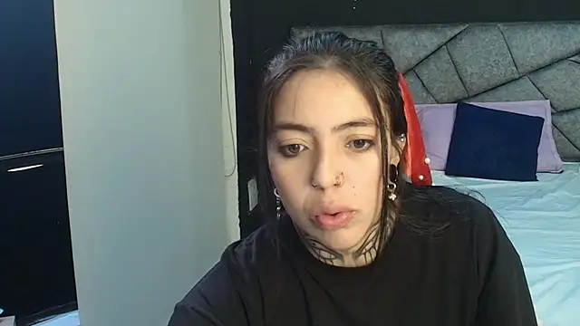 Snapshot of LiaMonroee_ chatting on November 2025 11:36:02 AM LiaMonroee online show from November 2025 11:36:02 AM