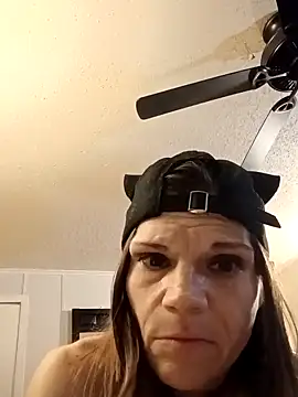 THATgirlUwont4get online show from September 2025 03:06:02 AM