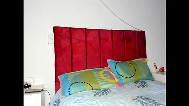 Snapshot of ScarletWitch_X chatting on October 2025 11:09:01 PM ScarletWitch X online show from October 2025 11:09:01 PM