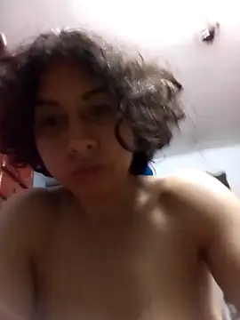 Snapshot of Syndel23 chatting on December 2025 02:08:02 AM Syndel23 online show from December 2025 02:08:02 AM