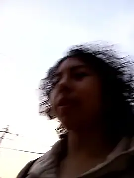 Snapshot of Syndel23 chatting on February 2026 11:33:01 PM Syndel23 online show from February 2026 11:33:01 PM