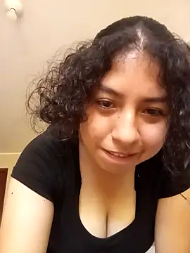 Snapshot of Syndel23 chatting on February 2026 12:49:01 PM Syndel23 online show from February 2026 12:49:01 PM