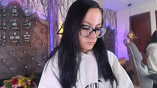 Snapshot of Zami_Escobar_of chatting on November 2025 06:32:01 PM Zami Escobar of online show from November 2025 06:32:01 PM