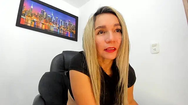 Ms lunaRose online show from December 2025 03:21:01 PM