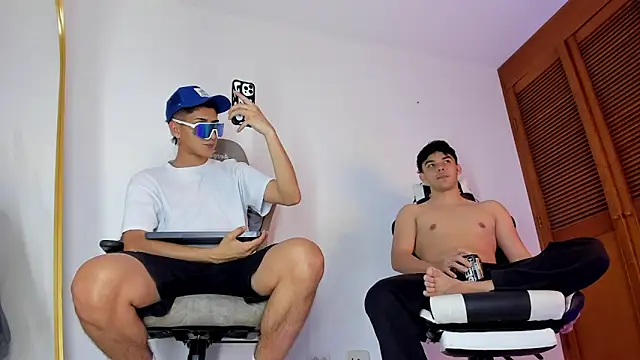 sotooliver3 online show from January 2026 09:30:02 PM