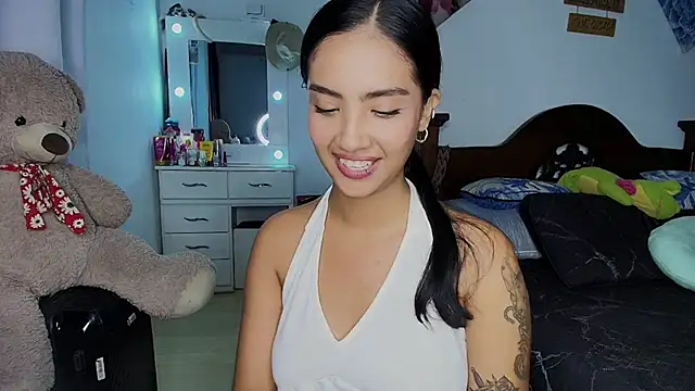 mia yireth online show from October 2025 01:25:01 AM